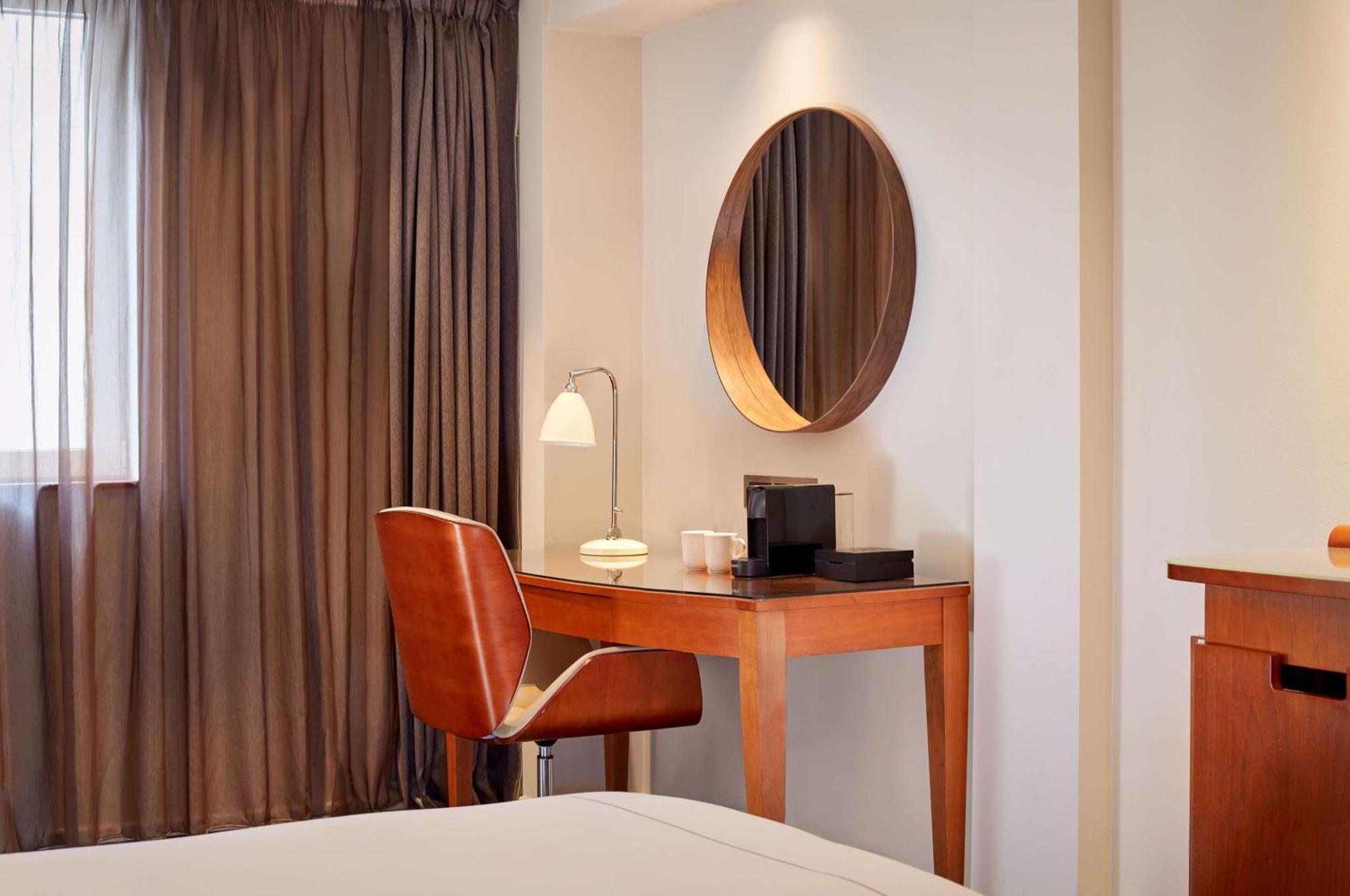 Park Plaza Victoria London Hotel Екстериор снимка